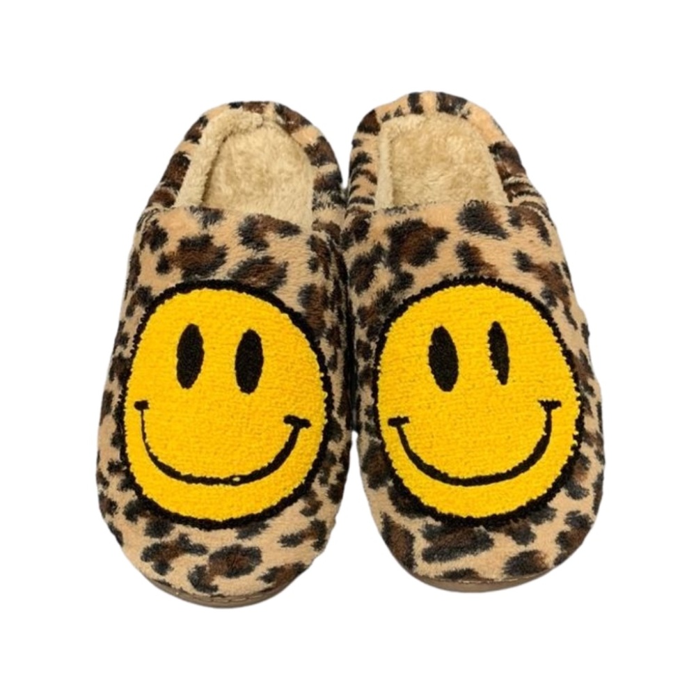 Soft and Cozy Lounge Cheetah Print Slippers